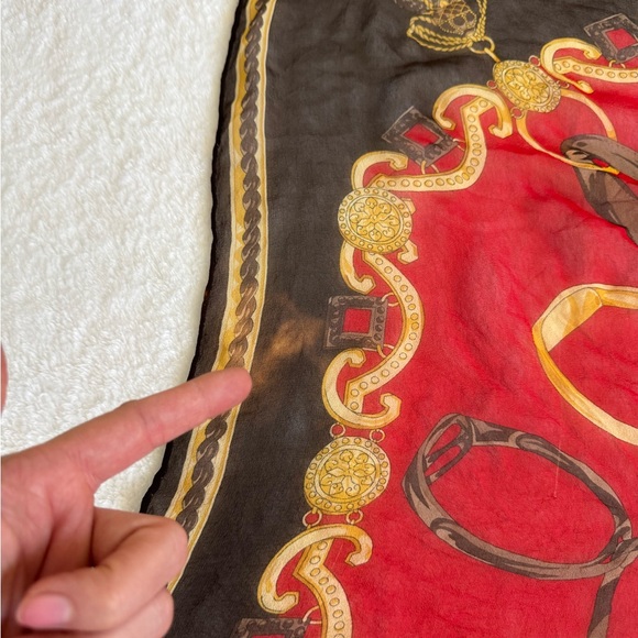 Gucci Red and Black Silk Wrap with Gold Accents - Picture 5 of 7